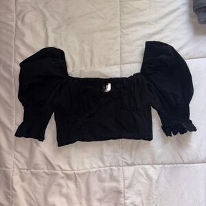 H&M Women's Black Crop-top
